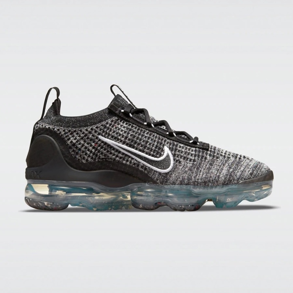👟Nike Air VaporMax Flyknit Sneakers!